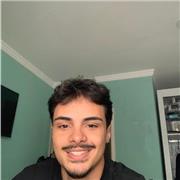 Sou uma pessoa dedicada, paciente e apaixonada por ensinar. Gosto de tornar a Matemática mais fácil e interessante