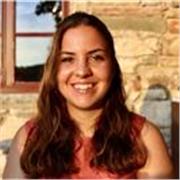 Laureata magistrale in biotecnologie impartisce lezioni di biologia