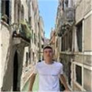 Profesor de español, estudiante actual de filología hispánica, disponible para clases presenciales y online