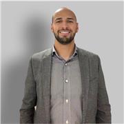 Laureato in Economia e Strategie di Mercato presso l’Universitá degli Studi di Pavia impartisce lezioni private di Microeconomia