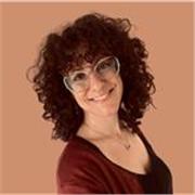 Vuoi orientarti nello studio/ professione, o avere uno spazio per te per condividere una difficoltà che vivi ora? Ti accompagno!