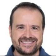 Profesor titulado de Infantil y Primaria comunicativo y con vocación por la educación. Con 18 años de experiencia en el sector.