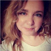 Enseño clases de español a extranjeros ,hablo francés nativo e inglés me defiendo