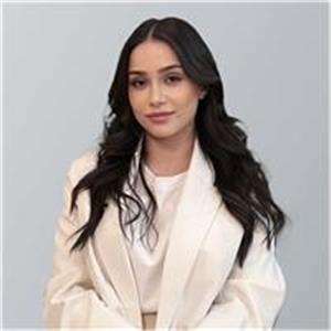 Büsra Akça Karaarslan