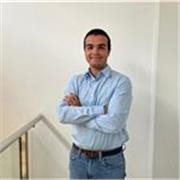 Economista por la Universidad del País Vasco y la Universidad Complutense de Madrid