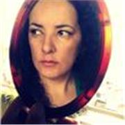 Enseñanza de español, artes e ingles. También trabajo como directora de tesis