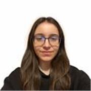 Estudiante de ingeniería de segundo año con el titulo de bachillerato tecnológico, impartiendo clases online y presenciales