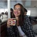 Enerjisi ve motivasyonu yüksek biriyim derslerim öğrenmeye açık olan herkes  için oldukça uygun. 