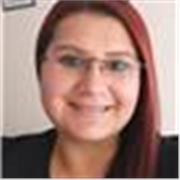 Profesora de español trabajo con estudiantes de bachillerato y adultos