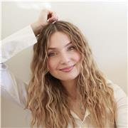 Studentessa di Medicina diplomata con 100 e lode al liceo scientifico offre lezioni di matematica e fisica