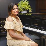 Piano lessons for everyone online and in person