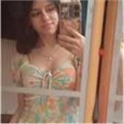 Hola, soy una chica joven, que ama los idiomas, tengo un inglés prácticamente nativo, y soy bastante creativa, paciente y me gusta ayudar y enseñar un idioma tan increible