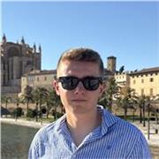 Maestro de Primaria imparte clases de todas las asignaturas, con experiencia como profesor particular
