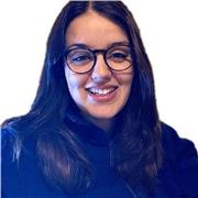 Me llamo Anouk y ofrezco clases particulares de danza, materias de la especialidad de bachillerato de artes escénicas y repaso de materias en la eso y primaria