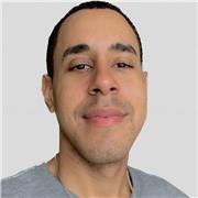 Desarrollador ofrece clases particulares de desarrollo web. Aprende HTML, CSS, JavaScript y mucho más. ¡Construye tus propias páginas web desde cero!