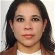 Profesora de psicología que enseña a entender la psicología aplicándola a la vida real a todos los niveles