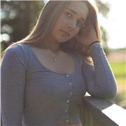 Erfahrene Chemielehrerin bietet Online-Nachhilfe an