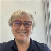 Infirmière Puéricultrice formatrice expérimentée en petite enfance, gérontologie et services à la personne.