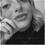 Eccomi qui, mi chiamo Francesca e sono insegnante di sostegno