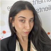 Me acabo de graduar de Traducción e Interpretación. He realizado prácticas en una academia que se basa en el método learn by doing y considero que mis destrezas adquiridas pueden ser de utilidad