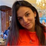 Studentessa Universitaria offre ripetizioni