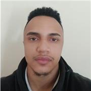 Sou um professor extremamente paciente, onde meu principal foco é mergulhar na dificuldade que o aluno enfrenta