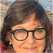 Sono docente di lingua e cultura spagnola da più di 25 anni. Ho esperienza con adolescenti e adulti principalmente.