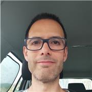 Profesor de formación profesional con más de 15 años de experiencia viajando por el mundo se ofrece para dar clases de inglés a todos los niveles