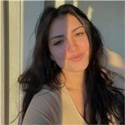 Soy una persona muy sociable, alegre y responsable, me encanta los niños, he trabajado durante varios años en el extranjero como babysitter, por lo que tengo buen inglés!