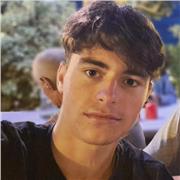 Profesor de matemática para todos los niveles, desde primaria a segundo de bachillerato.