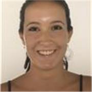 Profesora de matemáticas y física que da clases a alumnos de Primaria, ESO Y Bachillerato