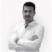 Ingeniero en telecomunicaciones y gestor tecnológico. Imparto clases online de español para extranjeros y matemáticas entre otras.