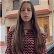 Estudiante de 1.º de bachillerato, ofrece clases online de inglés, castellano, valenciano, economía, latín y lógica para primaria y ESO