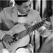 Professeur de guitare diplômé du conservatoire pour élèves débutants ou confirmés