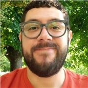 Insegnante di lingua inglese e portoghese con conoscenza di spagnolo e italiano