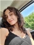 Ragazza diplomata impartisce lezioni di inglese per elementari, medie e superiori
