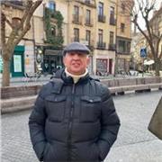 Licenciado en Ciencias Químicas, da clase de asignaturas de Ciencias , nivel ESO, Bachillerato y Grado de Educación Infantil y Primaria. También se imparte, matemáticas de 1º de ADE y de Ciencias Económicas