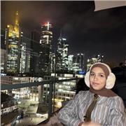 Englischunterricht online für Anfänger und Sprachübungen – Bachelor-Absolventin Ranya