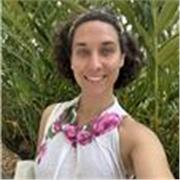 Profesora de Ingles para clases Online, enfoque en comunicacion