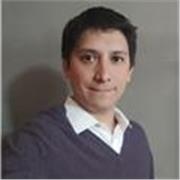 Tutor de español que enseña a niños de todas las edades 