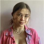 Professora de dibujo universitaria, vengo del bachillerato artistico con muchas ideas y proyectos para los más pequeños y para más mayores también :D