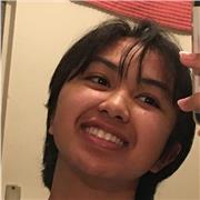 Étudiantes en langues étrangères appliquées en parcours anglais et allemand.
- bilingue : maîtrise de l'anglais et du français