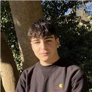 Profesor de ingles con Titulación B1 con capacidad para dar clase a pequeños estudiantes y a todo tipo de persona interesada