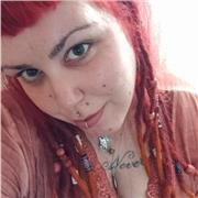 Profesora particular que cuenta con seis años de experiencia instruyendo a niños y adolescentes en toda clase de materias.