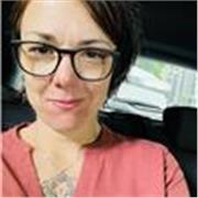 Institutrice primaire donne cours de soutien scolaire et aide aux devoirs. Je me déplace jusque chez vous