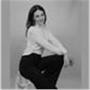 Ich habe bereits Nachhilfe im Studienkreis gegeben und arbeite zur Zeit noch bei Douglas