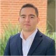 Profesor con más de 5 años de experiencia enseñando de matemáticas, álgebra, trigonometría, cálculo diferencial y estadística.