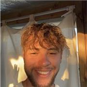 Actuellement en licence de droit à Strasbourg, je souhaiterais faire découvrir, aider à approfondir cette magnifique langue qui es