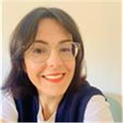 Metodo inmersivo y dinámico, profesora con experiencia en docencia máster universitario en el extranjero 
Clases para todos los niveles , Minos y adultos 