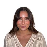 Graduada en Educación Primaria, soy una persona alegre con ganas y muy positiva.